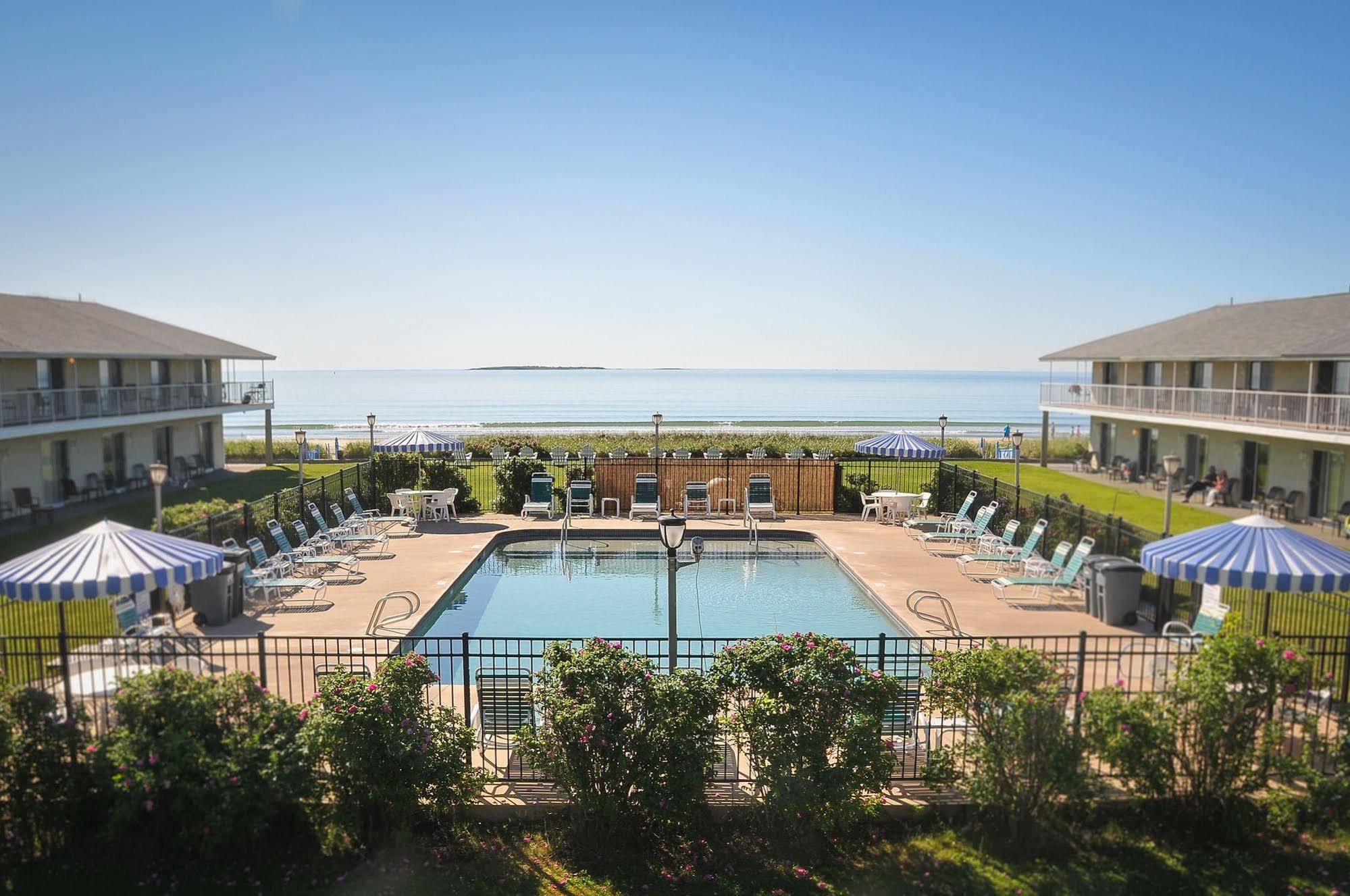 Friendship Oceanfront Suites Old Orchard Beach Exterior photo